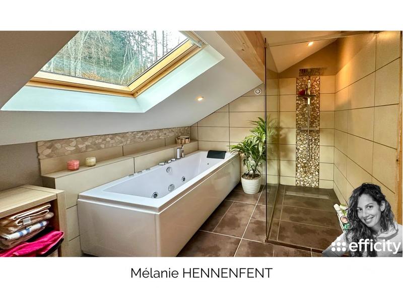 Maison - 140 m² - 5 pièces