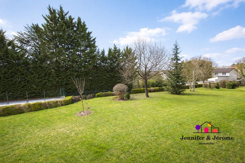 Appartement - 94 m² - 6 pièces