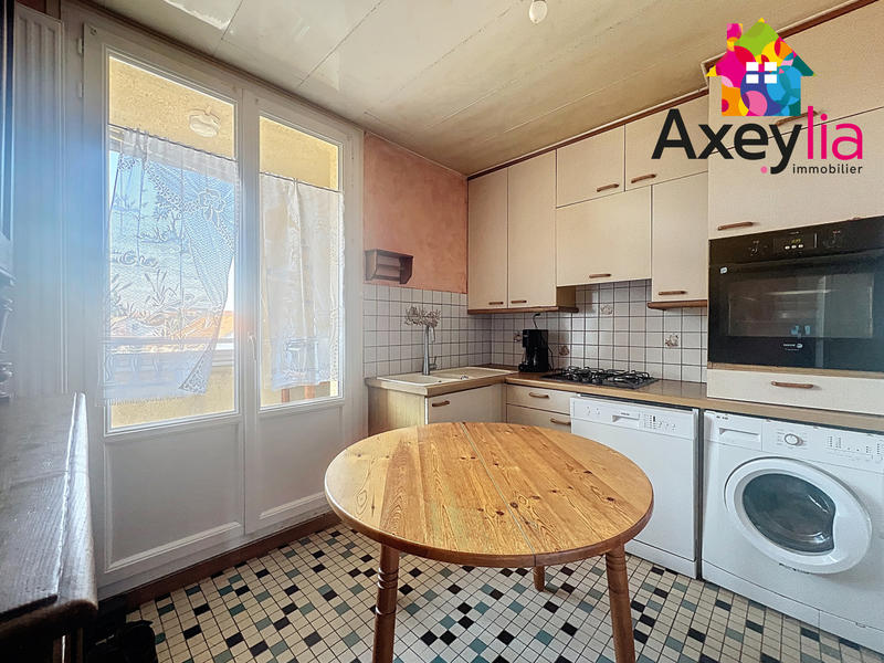 Appartement - 65 m² - 4 pièces