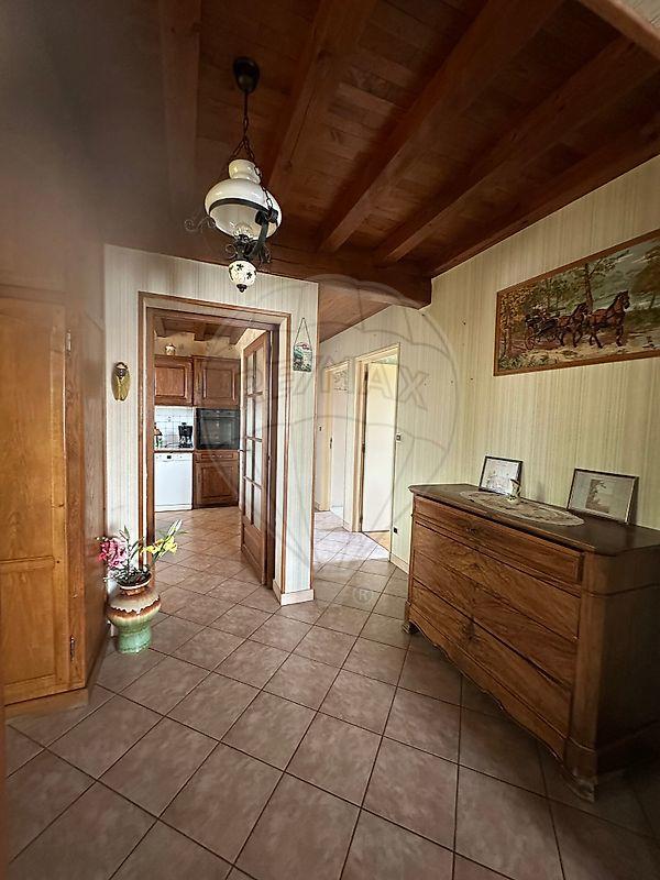 Maison - 95 m² - 5 pièces