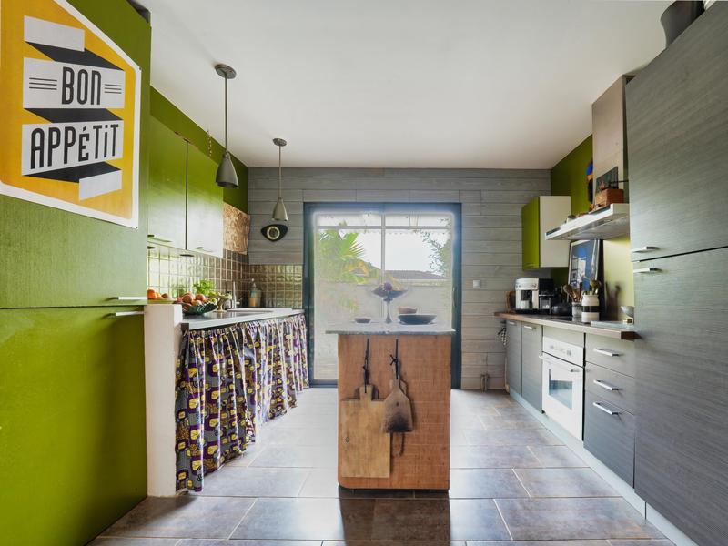 Maison - 140 m² - 6 pièces