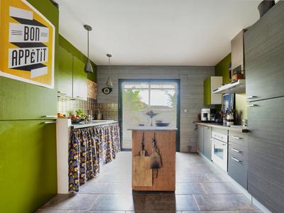 Maison - 140 m² - 6 pièces