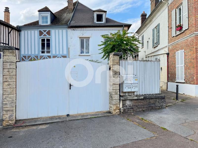 Immeuble - 130 m² - 7 pièces