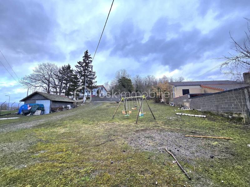 Maison - 180 m² - 6 pièces