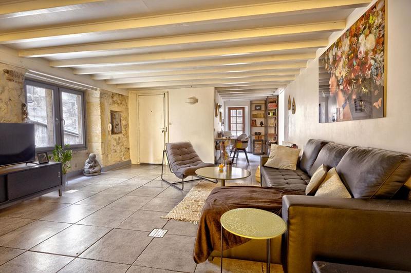 Appartement - 97 m² - 3 pièces