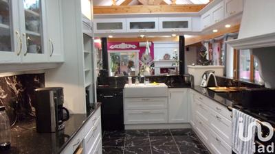 Maison - 400 m² - 10 pièces