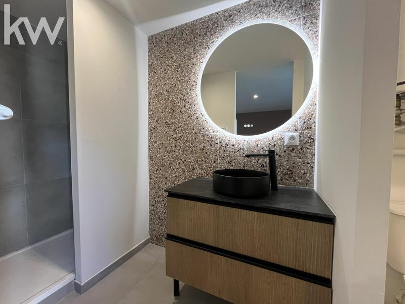 Immeuble mixte - 94 m² - 3 pièces