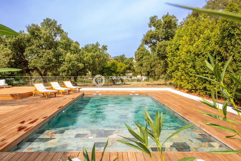 Maison - 183 m² - 5 pièces