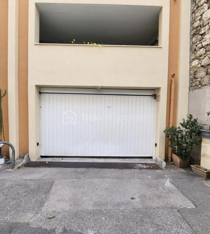 Garage - 12 m²