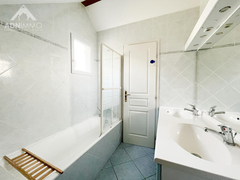 Maison - 170 m² - 6 pièces