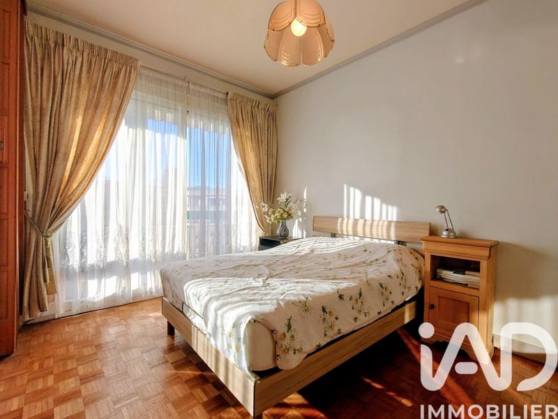 Appartement - 116 m² - 6 pièces