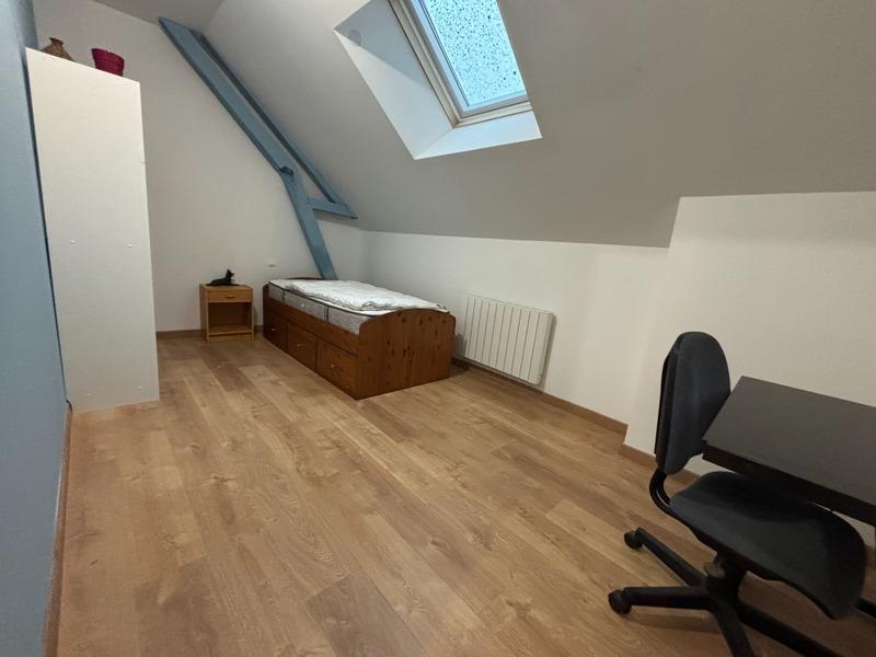 Maison - 260 m² - 20 pièces