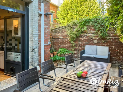 Maison - 220 m² - 6 pièces