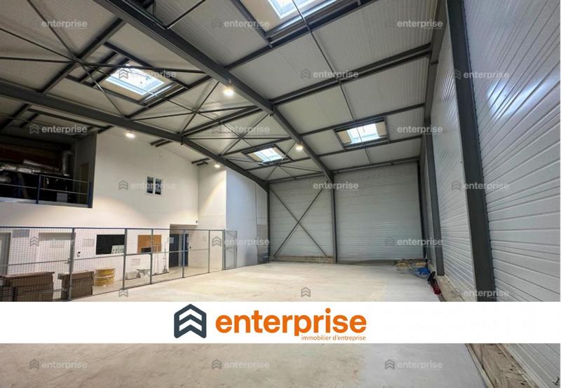 Local d'activité / Entrepôt - 480 m²