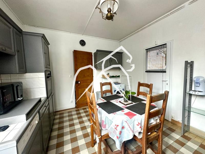 Maison ancienne - 100 m² - 5 pièces