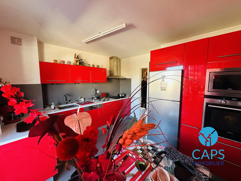 Appartement - 95 m² - 4 pièces