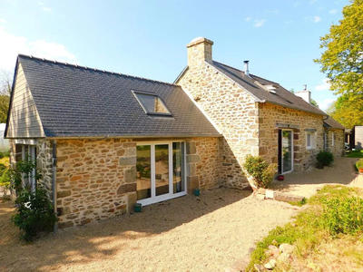 Maison - 96 m² - 4 pièces