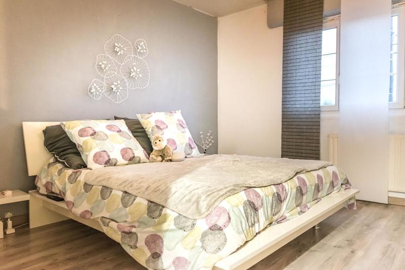 Maison - 244 m² - 10 pièces