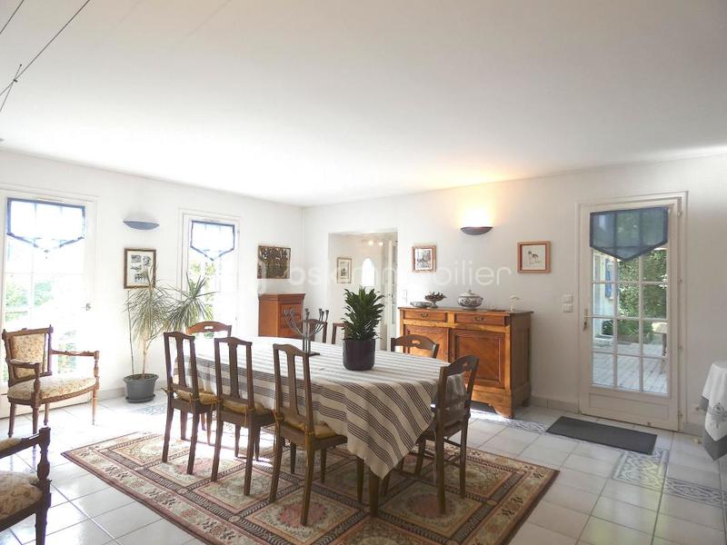 Maison - 192 m² - 6 pièces