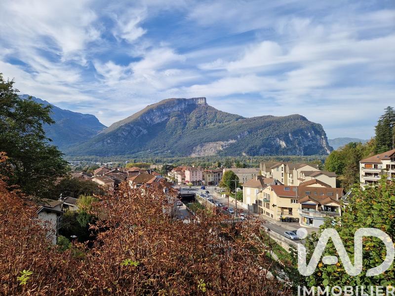 Appartement - 98 m² - 4 pièces