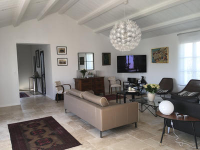 Villa - 235 m² - 9 pièces