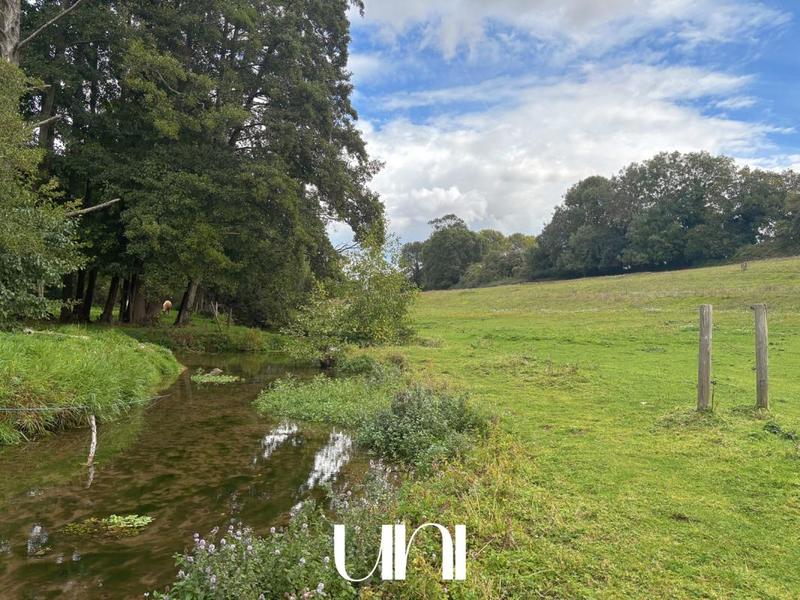 Maison - 214 m² - 6 pièces