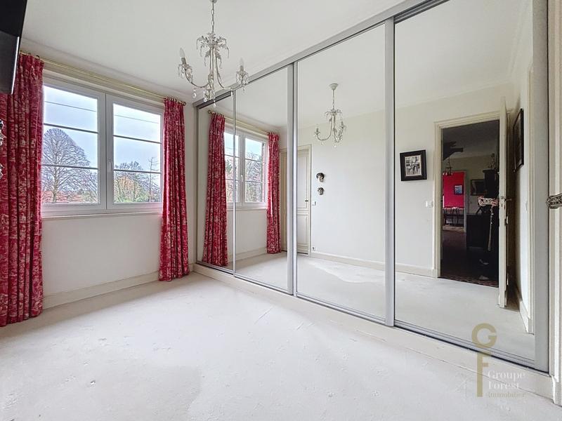 Maison - 187 m² - 7 pièces