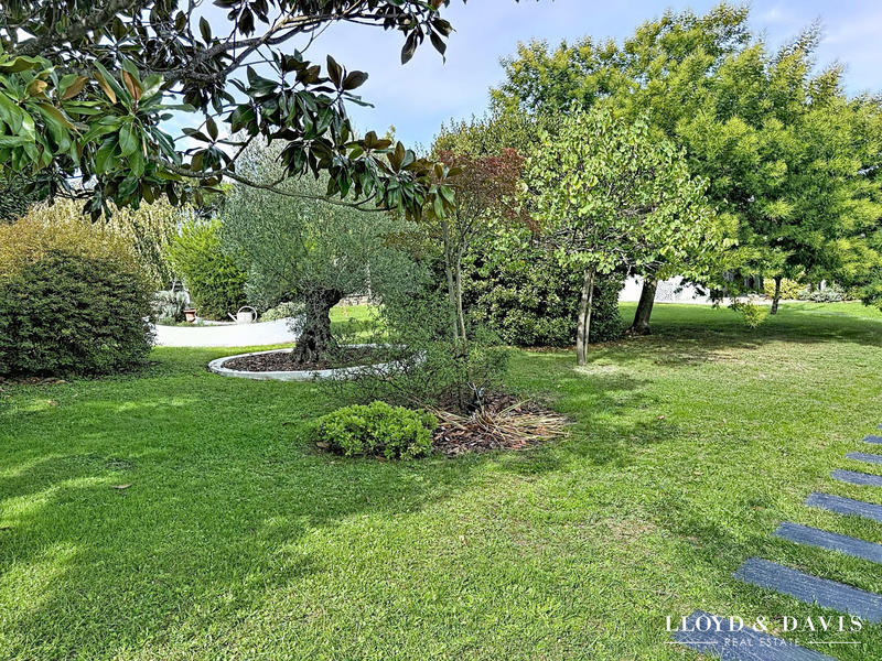 Maison - 187 m² - 6 pièces