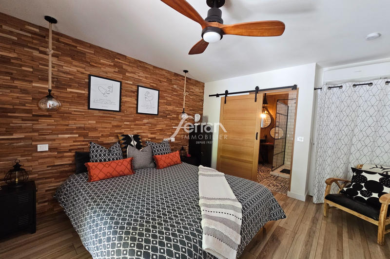 Maison - 200 m² - 7 pièces