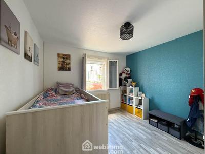 Maison - 104 m² - 5 pièces