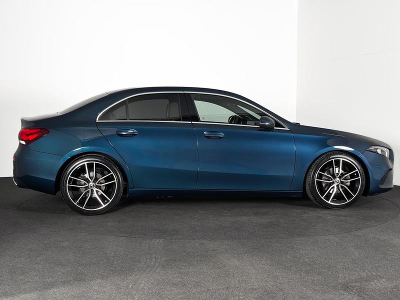 Mercedes Classe a Berline 180d 7g-Dct Cuir Chauff Regul Grand Gps Digital Cockpit Camera Tel 116 Ch