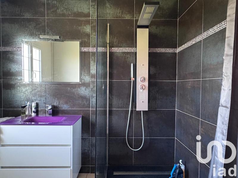 Maison - 137 m² - 6 pièces