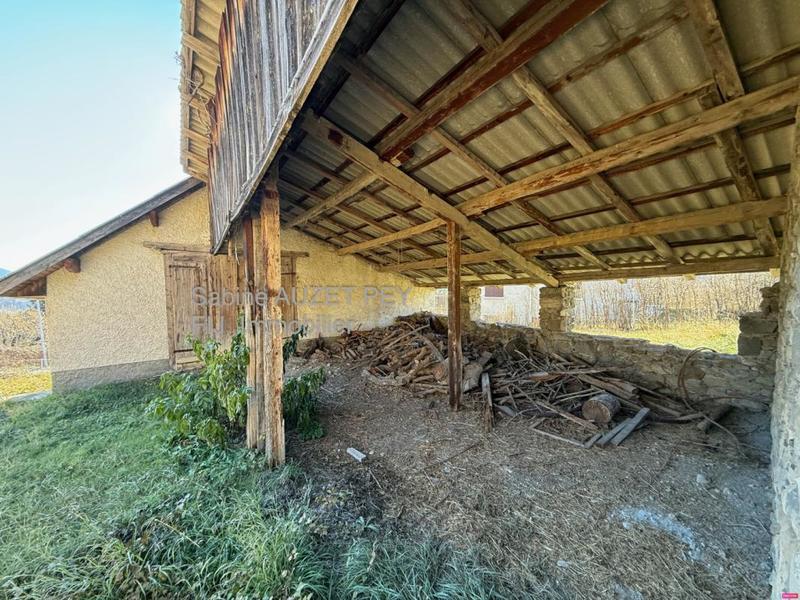 Maison - 250 m² - 6 pièces