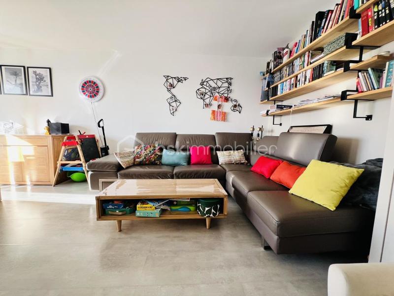 Appartement - 64 m² - 3 pièces