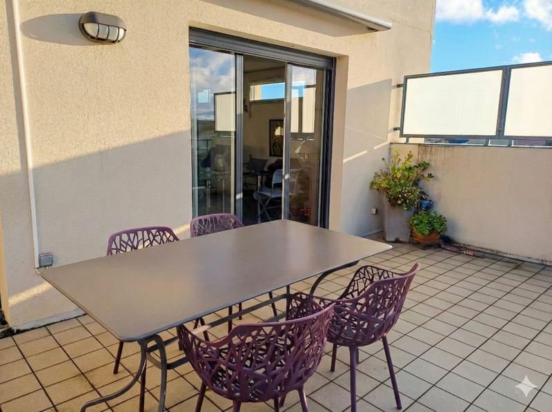 Appartement - 81 m² - 3 pièces