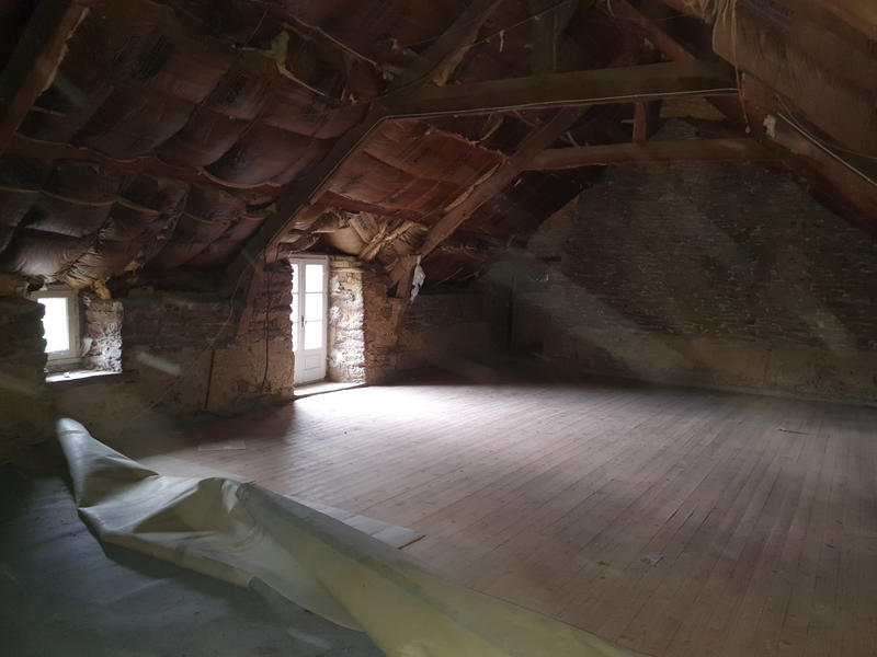 Maison - 84 m² - 4 pièces