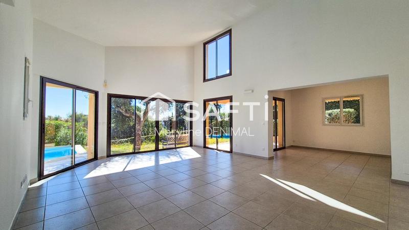 Villa - 168 m² - 6 pièces