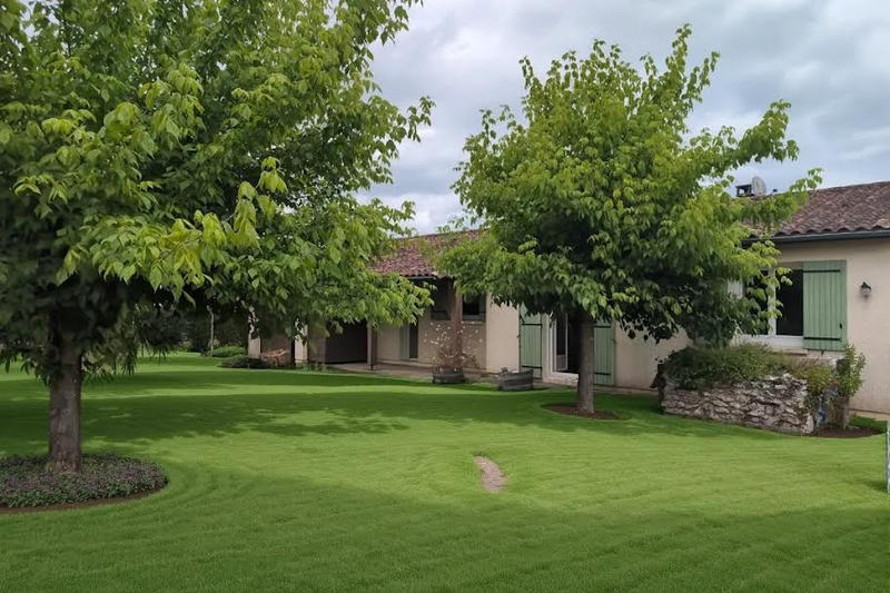 Maison - 99 m² - 5 pièces