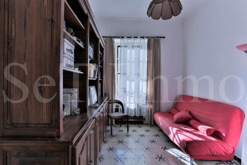 Maison - 196 m² - 7 pièces