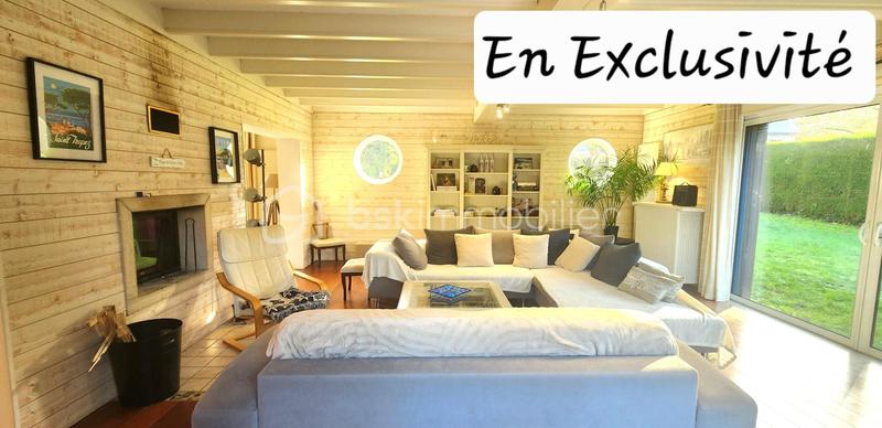 Propriété - 230 m² - 8 pièces