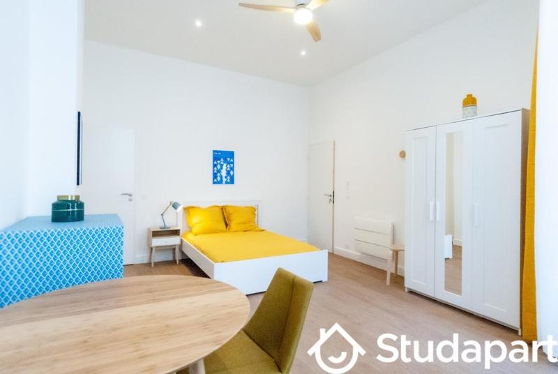 Chambre - 25 m² - 1 pièce