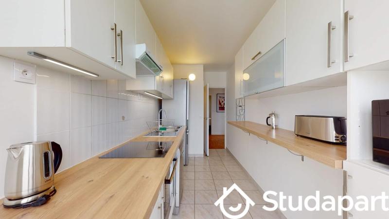 Chambre - 10 m² - 1 pièce