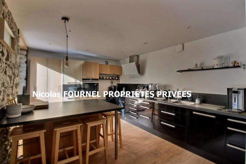 Maison - 150 m² - 5 pièces