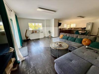 Maison - 184 m² - 7 pièces