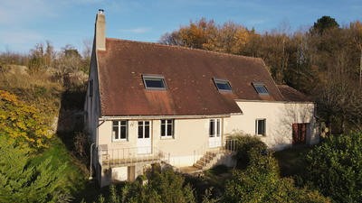 Maison - 140 m² - 6 pièces