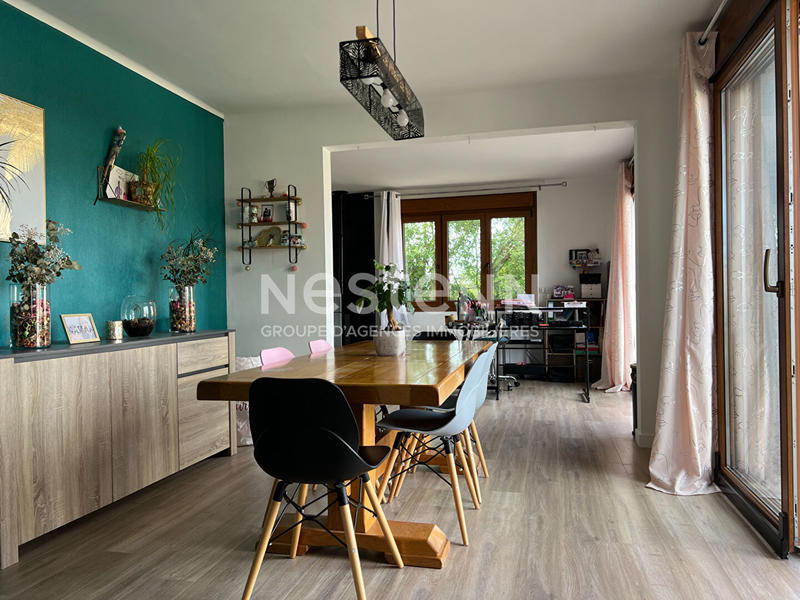 Maison - 158 m² - 9 pièces