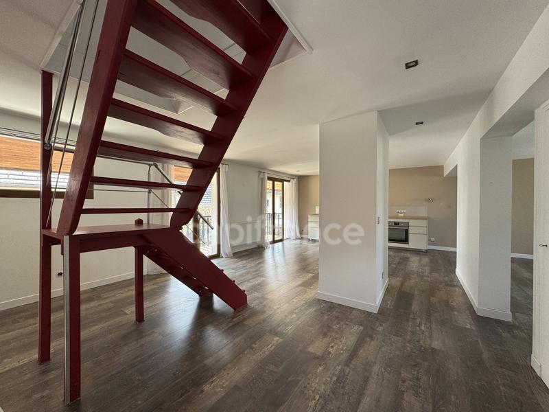 Maison - 145 m² - 6 pièces