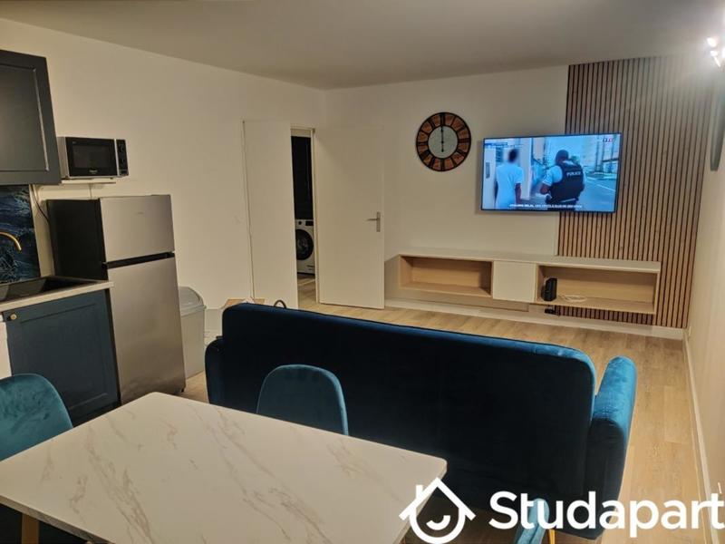 Chambre - 10 m² - 1 pièce