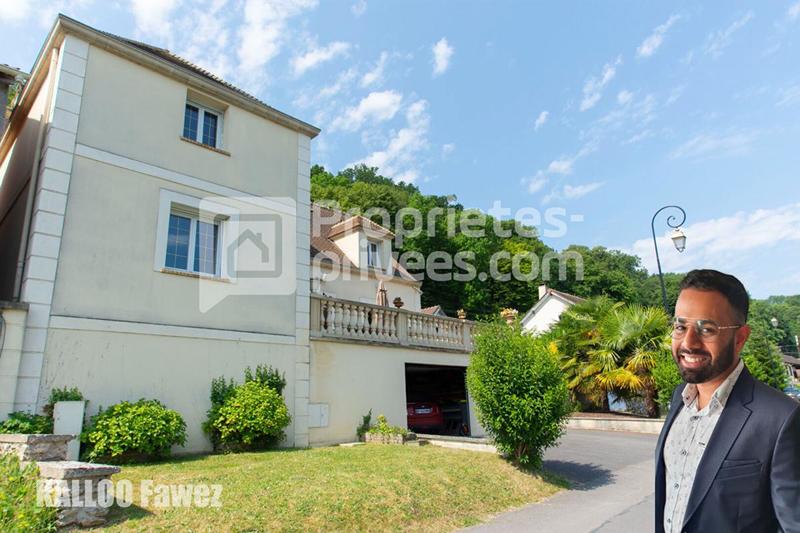 Maison - 222 m² - 8 pièces