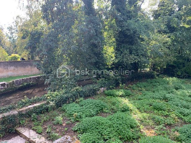 Moulin - 250 m² - 8 pièces